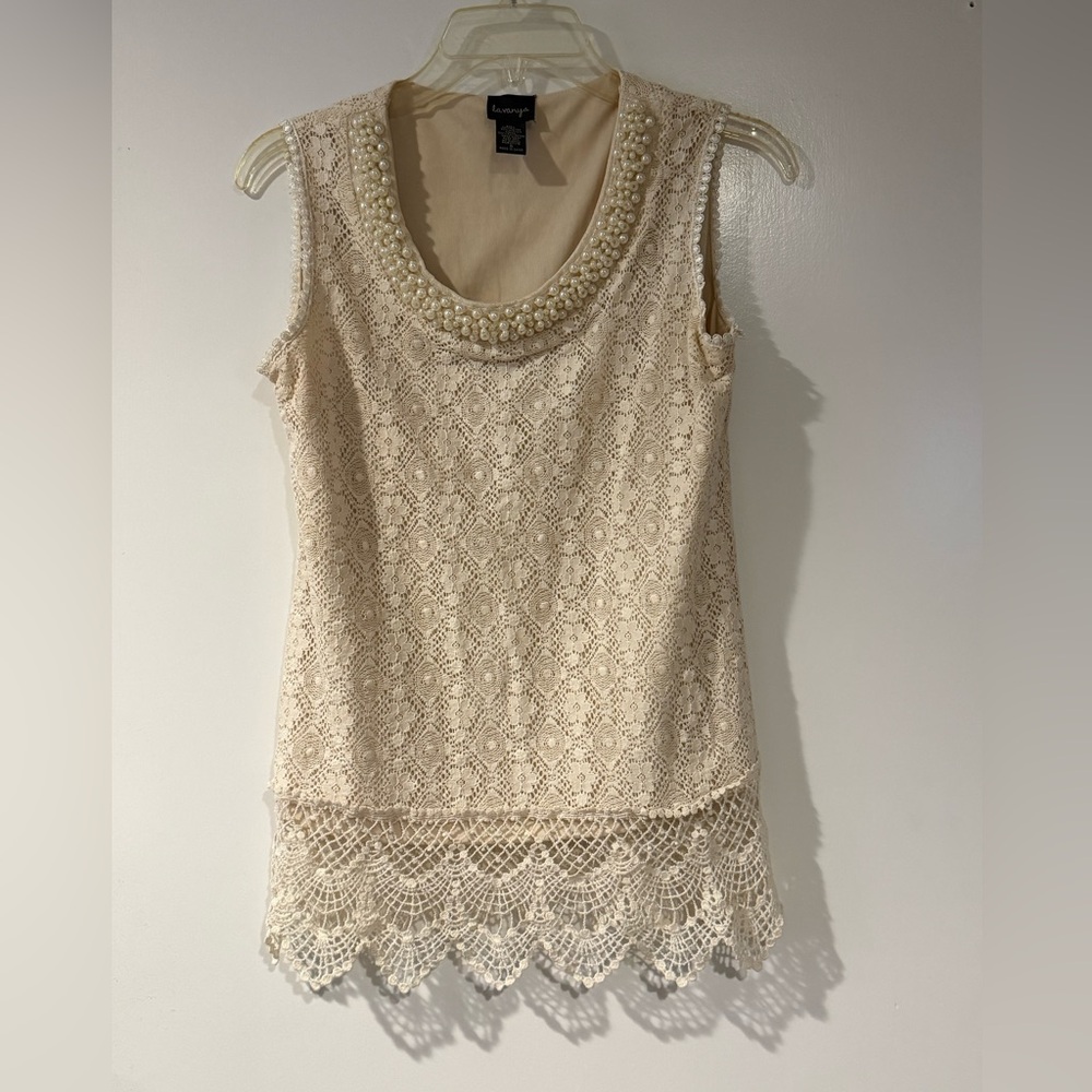 La Vanya pearl laced woman’s tank top